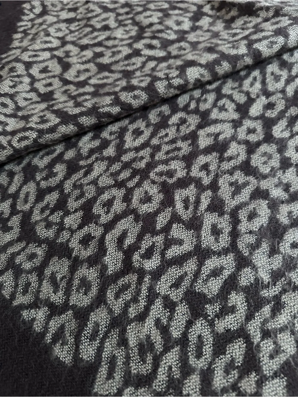 Primo Filo Italia Leopard Print Scarf